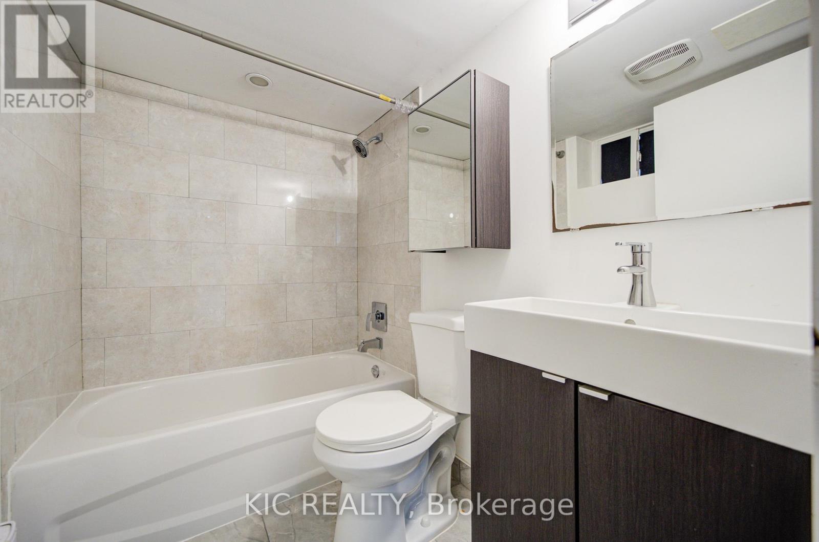 35 MONTCALM AVENUE, Toronto (Briar Hill-Belgravia), Ontario, M6E4N2 — Photo 30