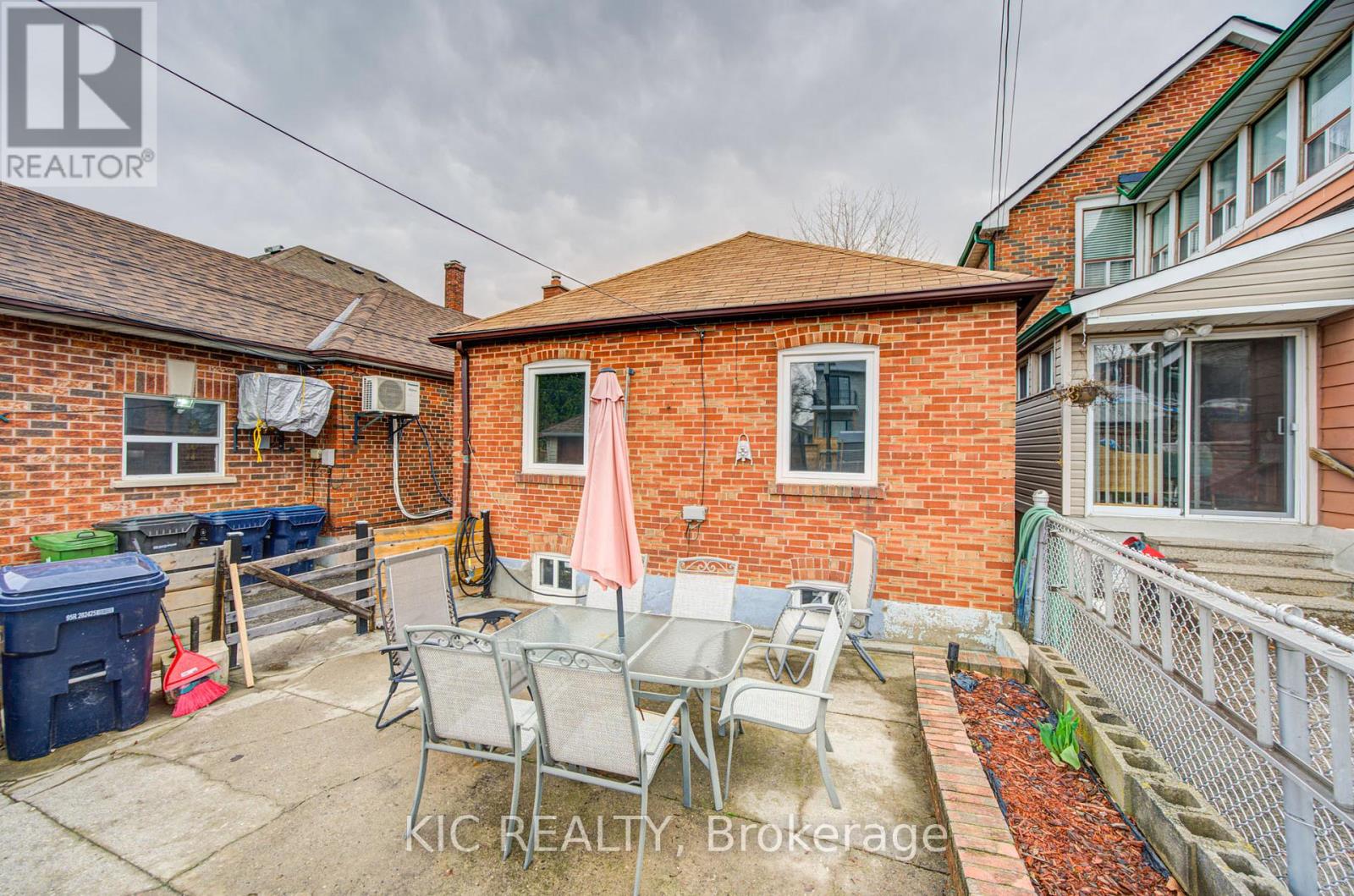 35 MONTCALM AVENUE, Toronto (Briar Hill-Belgravia), Ontario, M6E4N2 — Photo 34