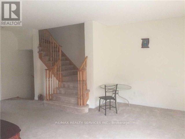 10 URBANA ROAD, Brampton (Bram West), Ontario, L6Y0R6 — Photo 2