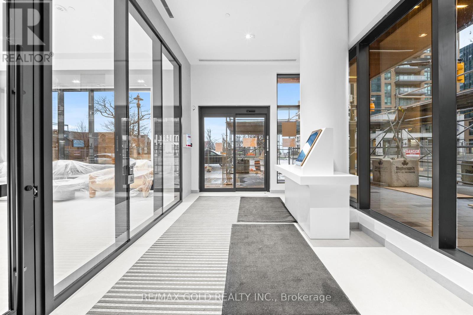 214 - 2075 LAKESHORE ROAD, Burlington (Brant), Ontario, L7R1E2 — Photo 12