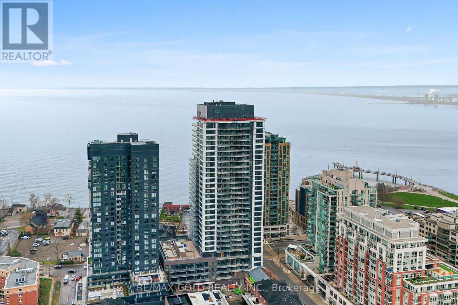 214 - 2075 LAKESHORE ROAD, Burlington (Brant), Ontario, L7R1E2 — Photo 2