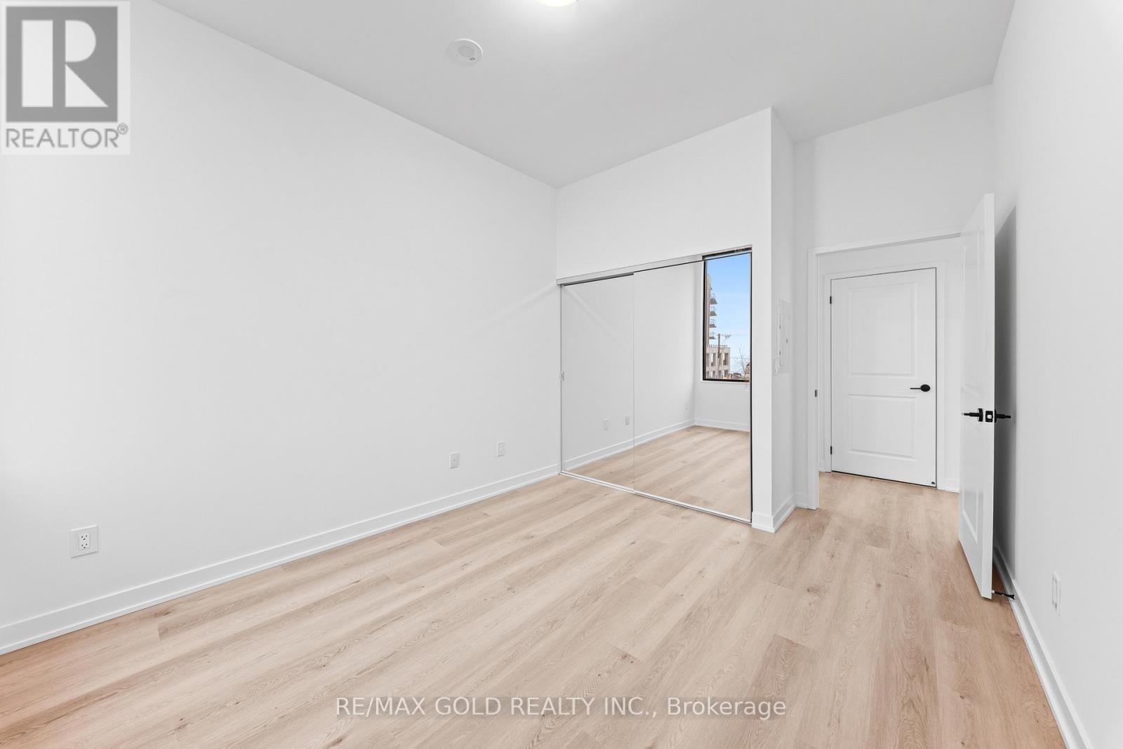 214 - 2075 LAKESHORE ROAD, Burlington (Brant), Ontario, L7R1E2 — Photo 35