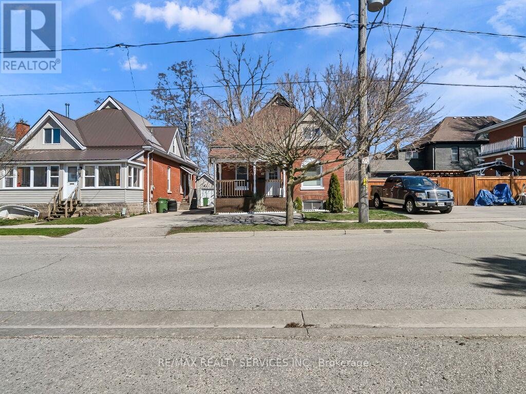 65 MOORE STREET, St. Thomas, Ontario, N5R3W4 — Photo 2