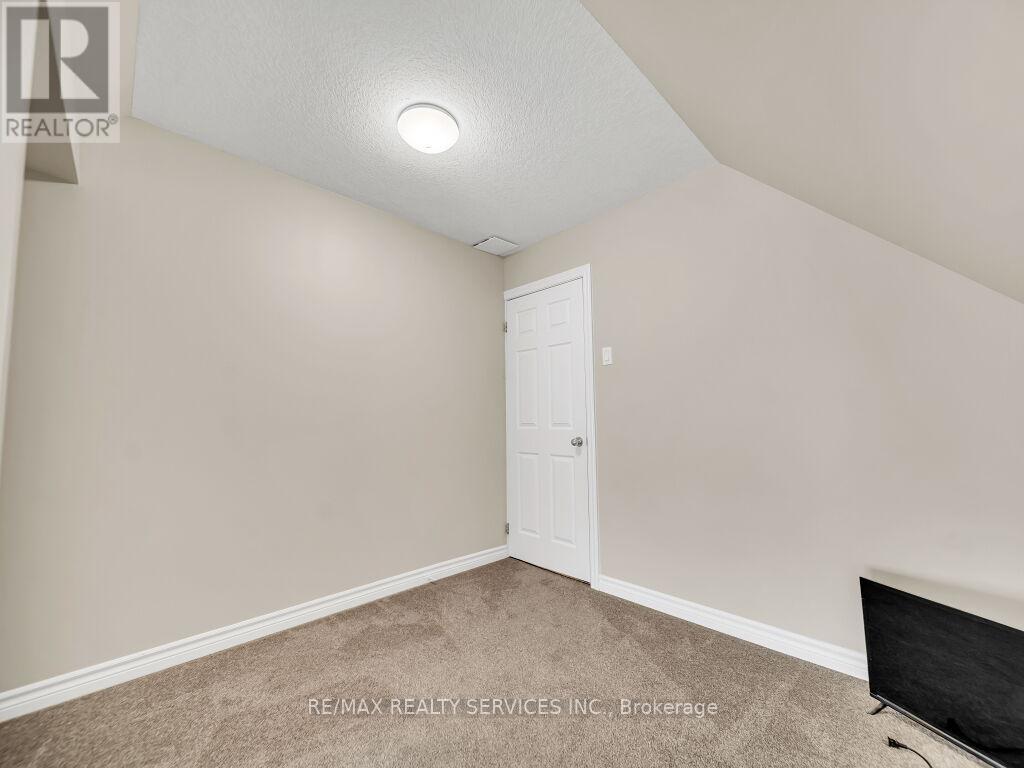 65 MOORE STREET, St. Thomas, Ontario, N5R3W4 — Photo 37