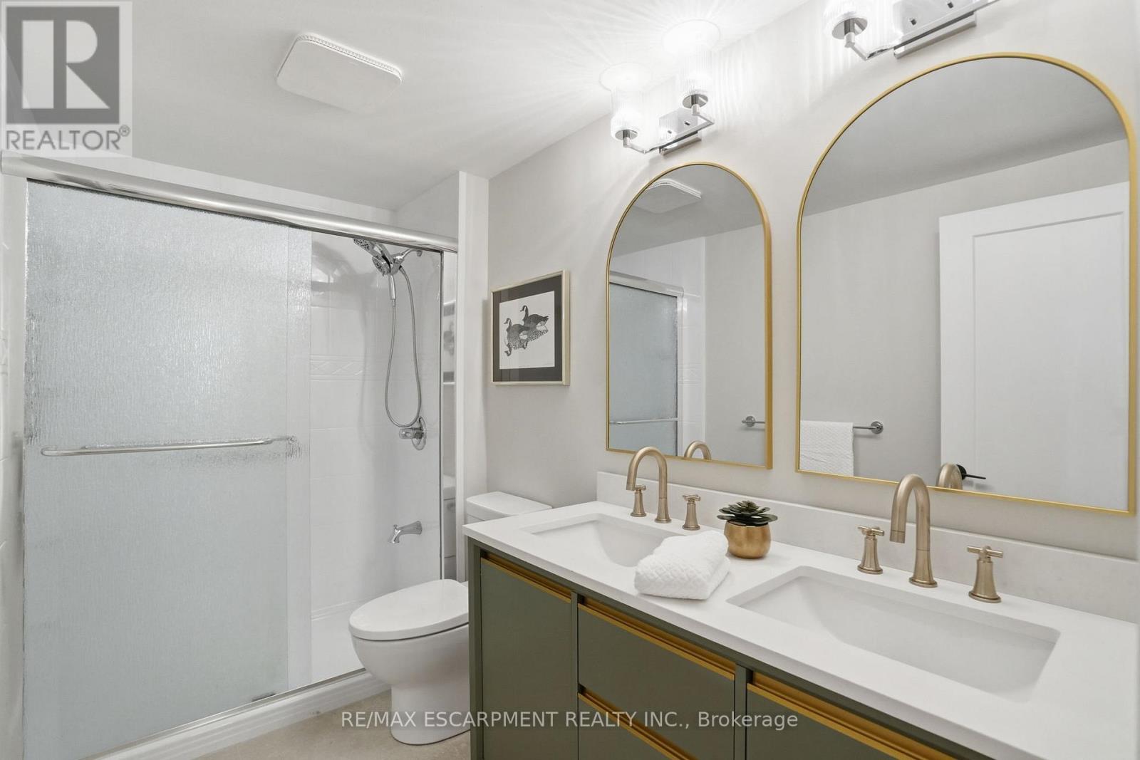 8 CHUDLEIGH STREET, Hamilton (Waterdown), Ontario, L9H7E4 — Photo 28