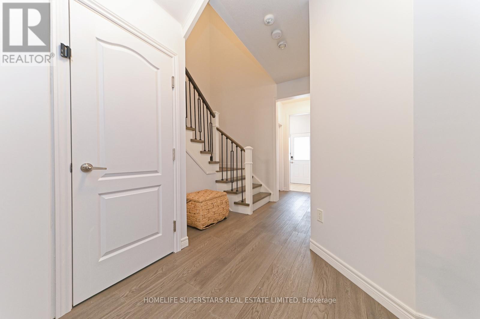 39 KNOTTY PINE AVENUE, Cambridge, Ontario, N3H0B8 — Photo 4