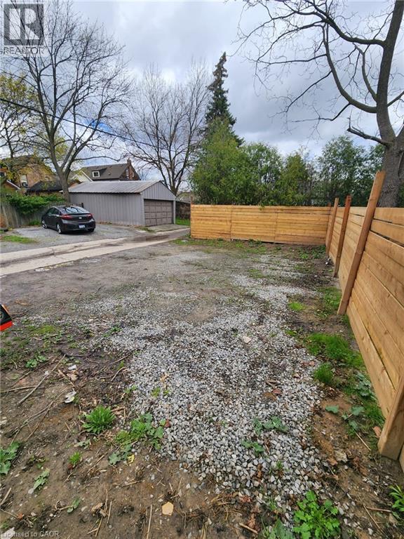 204 HOMEWOOD Avenue Unit# LOWER, Hamilton, Ontario, L8P2M5 — Photo 9