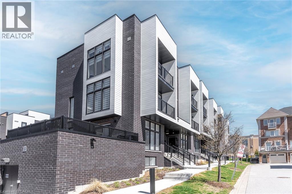 184 ANGUS Drive Unit# 8, Ajax, Ontario, L1S0G5 — Photo 2