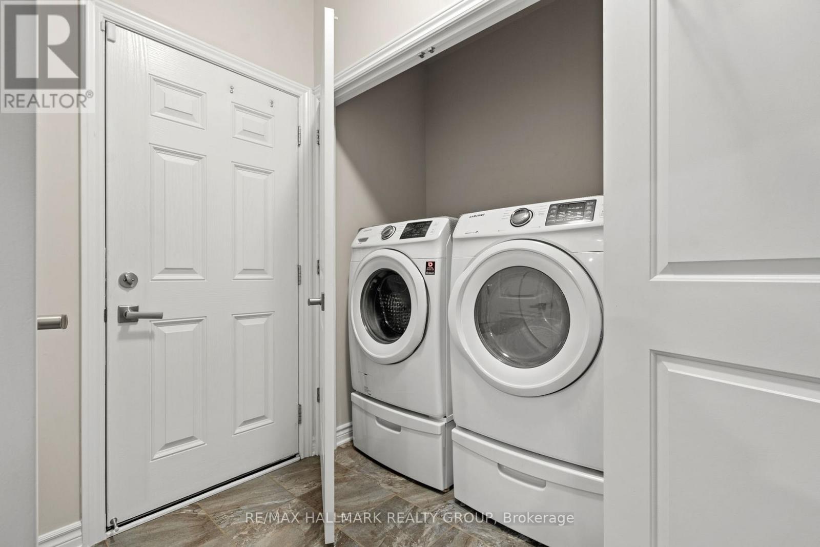 321 HEPATICA WAY, Ottawa, Ontario, K4A0Y9 — Photo 7