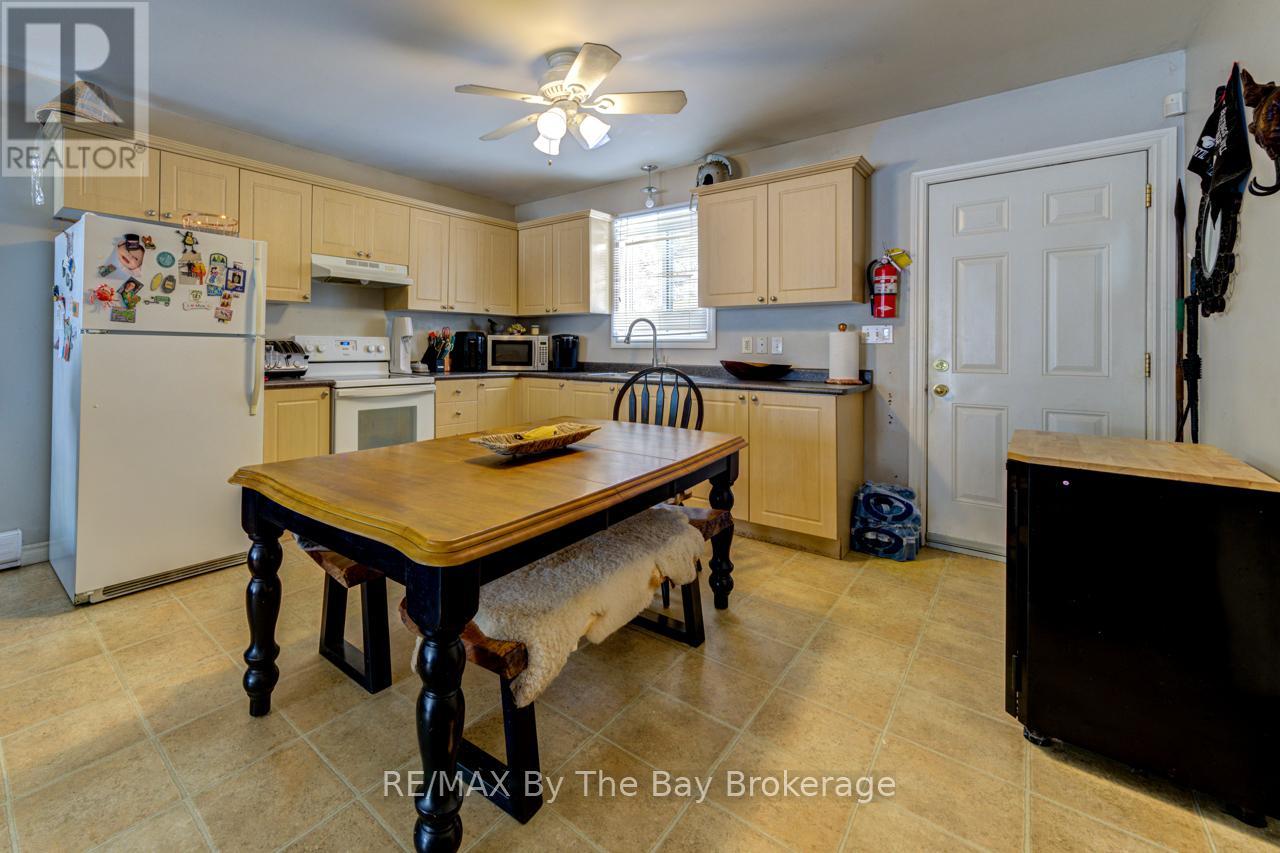 701 RIVER ROAD E, Wasaga Beach, Ontario, L9Z2M3 — Photo 11