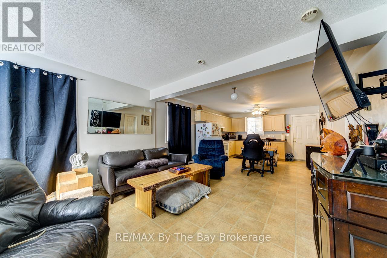 701 RIVER ROAD E, Wasaga Beach, Ontario, L9Z2M3 — Photo 3