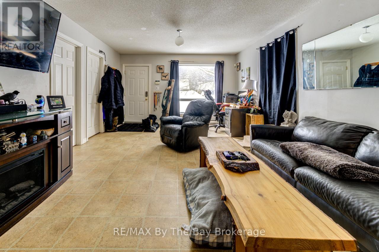 701 RIVER ROAD E, Wasaga Beach, Ontario, L9Z2M3 — Photo 7