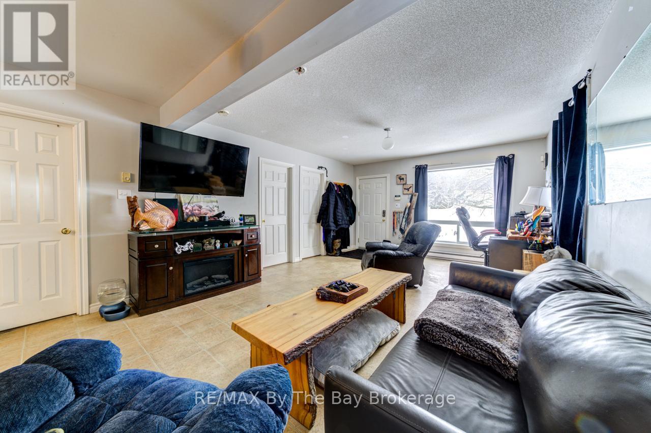 701 RIVER ROAD E, Wasaga Beach, Ontario, L9Z2M3 — Photo 8