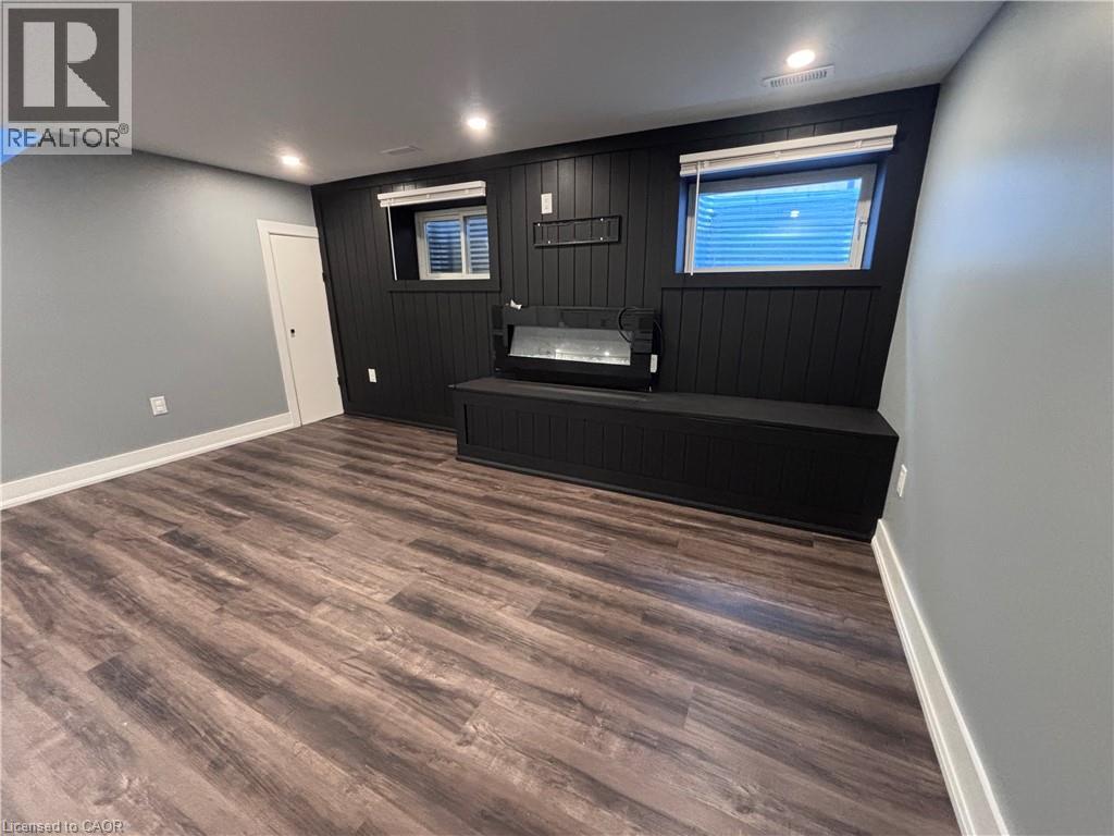 185 BONAVENTURE Drive Unit# 2, Hamilton, Ontario, L9C4R1 — Photo 13