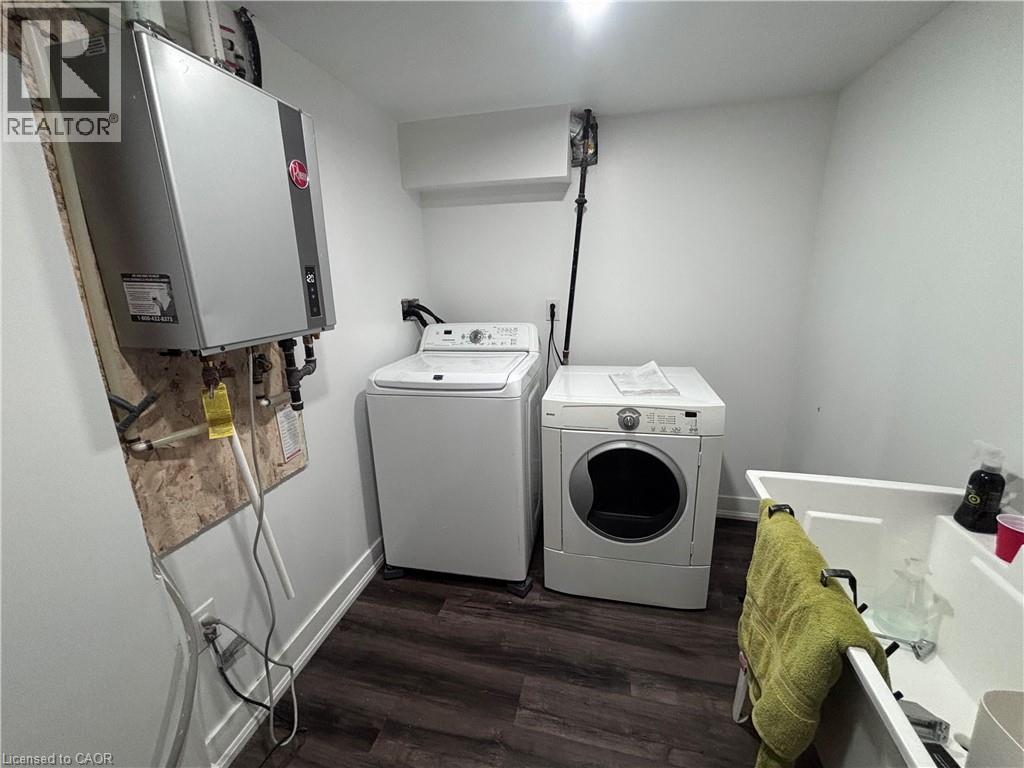 185 BONAVENTURE Drive Unit# 2, Hamilton, Ontario, L9C4R1 — Photo 15