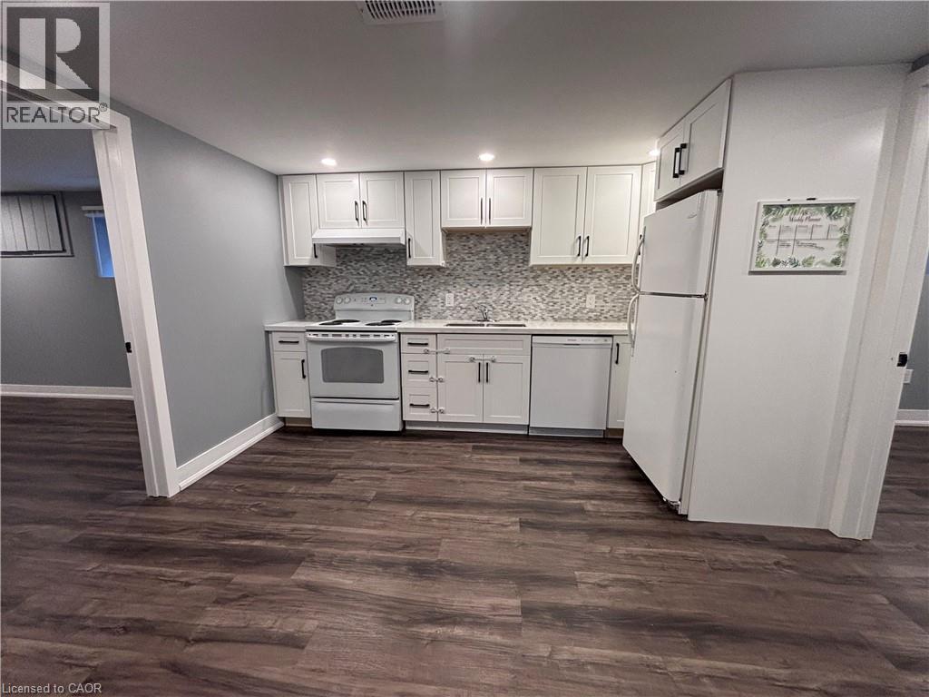 185 BONAVENTURE Drive Unit# 2, Hamilton, Ontario, L9C4R1 — Photo 7