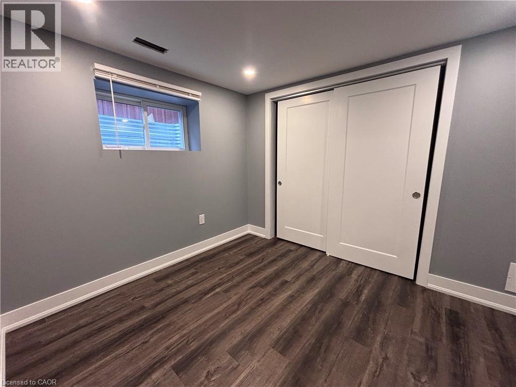 185 BONAVENTURE Drive Unit# 2, Hamilton, Ontario, L9C4R1 — Photo 9