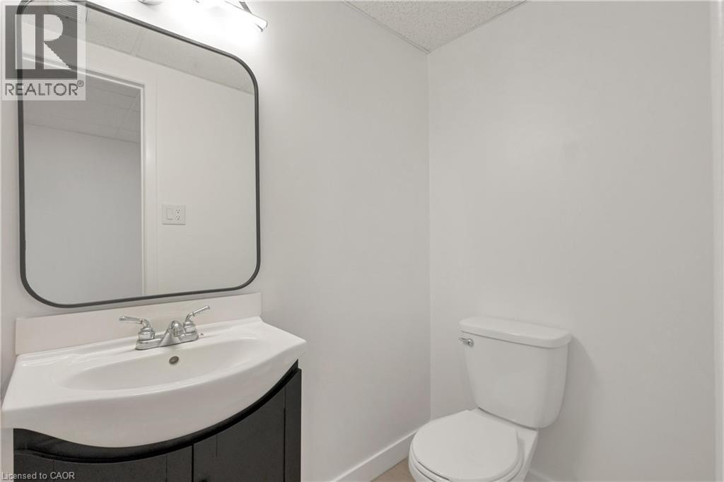 579 PARADISE Crescent, Waterloo, Ontario, N2T2J7 — Photo 18
