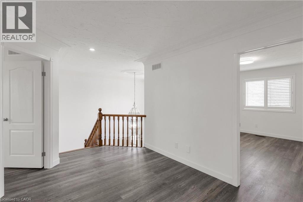 579 PARADISE Crescent, Waterloo, Ontario, N2T2J7 — Photo 21