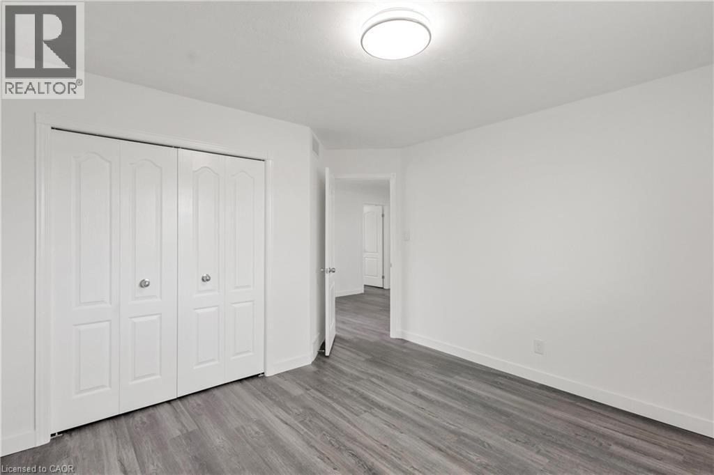 579 PARADISE Crescent, Waterloo, Ontario, N2T2J7 — Photo 25