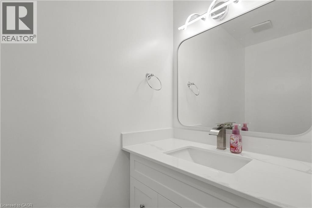 579 PARADISE Crescent, Waterloo, Ontario, N2T2J7 — Photo 42