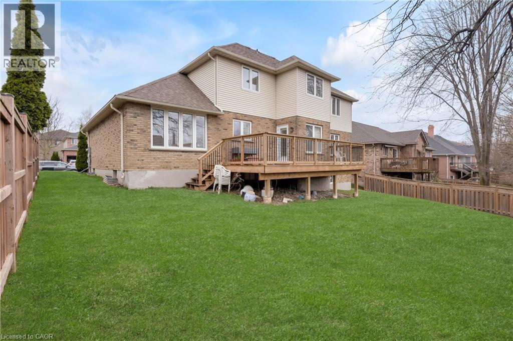 579 PARADISE Crescent, Waterloo, Ontario, N2T2J7 — Photo 45