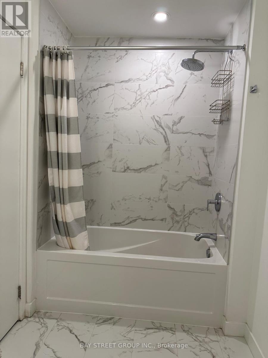 304 - 8 OLYMPIC GARDEN DRIVE, Toronto (Newtonbrook East), Ontario, M2M0B9 — Photo 10