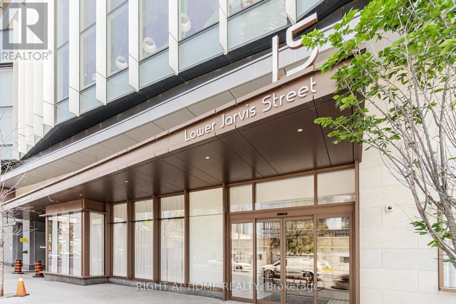 1902 - 15 LOWER JARVIS STREET, Toronto (Waterfront Communities), Ontario, M5E0C4 — Photo 2