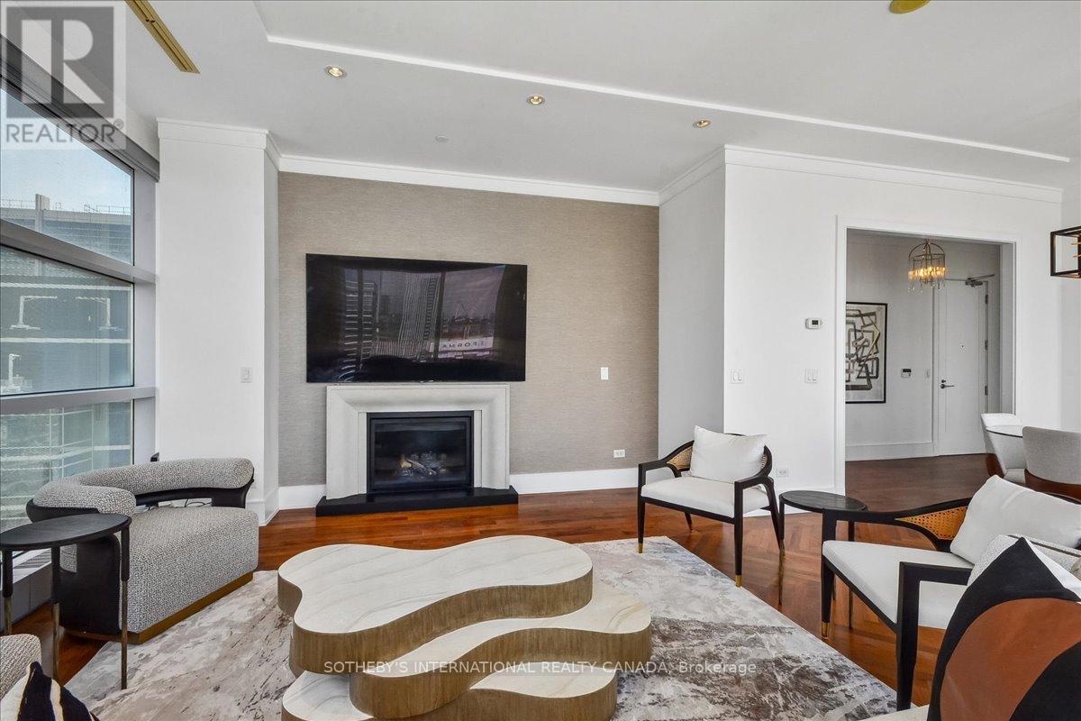 3703 - 183 WELLINGTON STREET W, Toronto (Waterfront Communities), Ontario, M5V0A1 — Photo 20