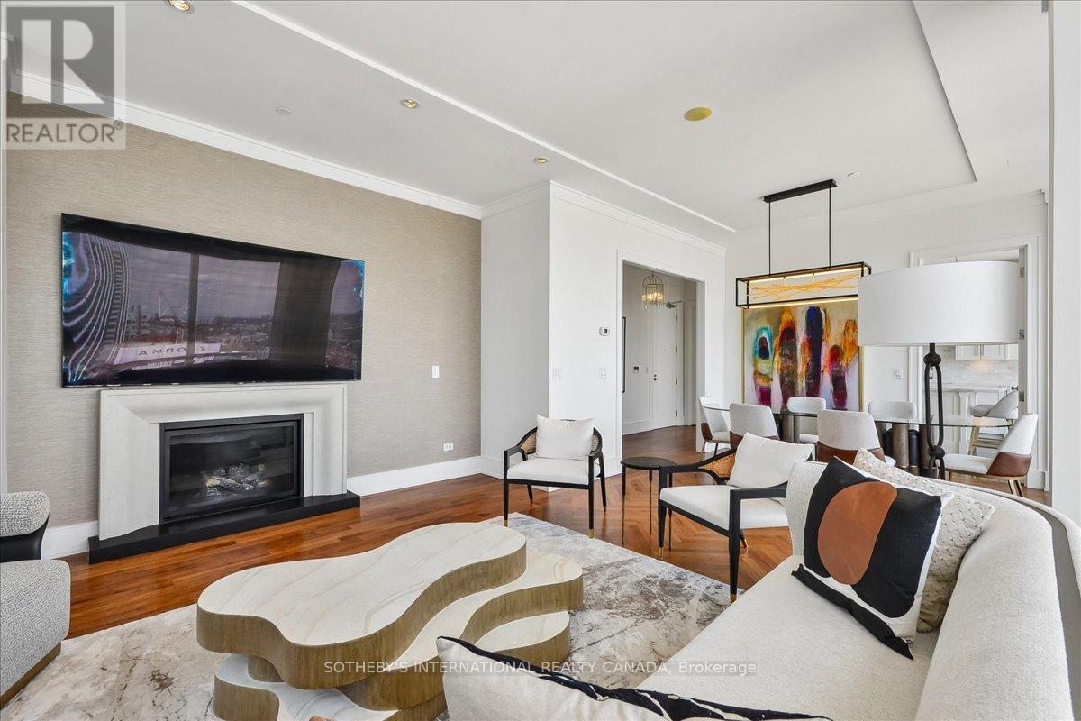 3703 - 183 WELLINGTON STREET W, Toronto (Waterfront Communities), Ontario, M5V0A1 — Photo 21