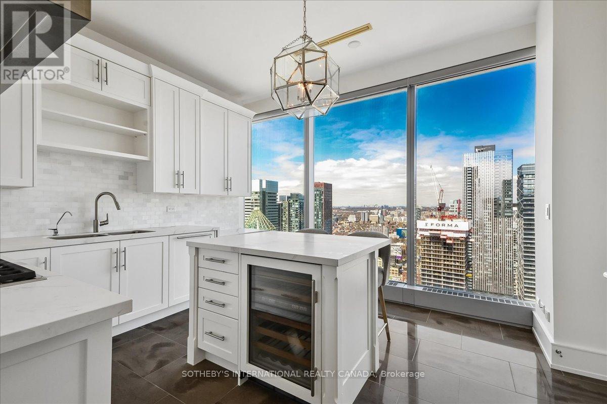 3703 - 183 WELLINGTON STREET W, Toronto (Waterfront Communities), Ontario, M5V0A1 — Photo 27