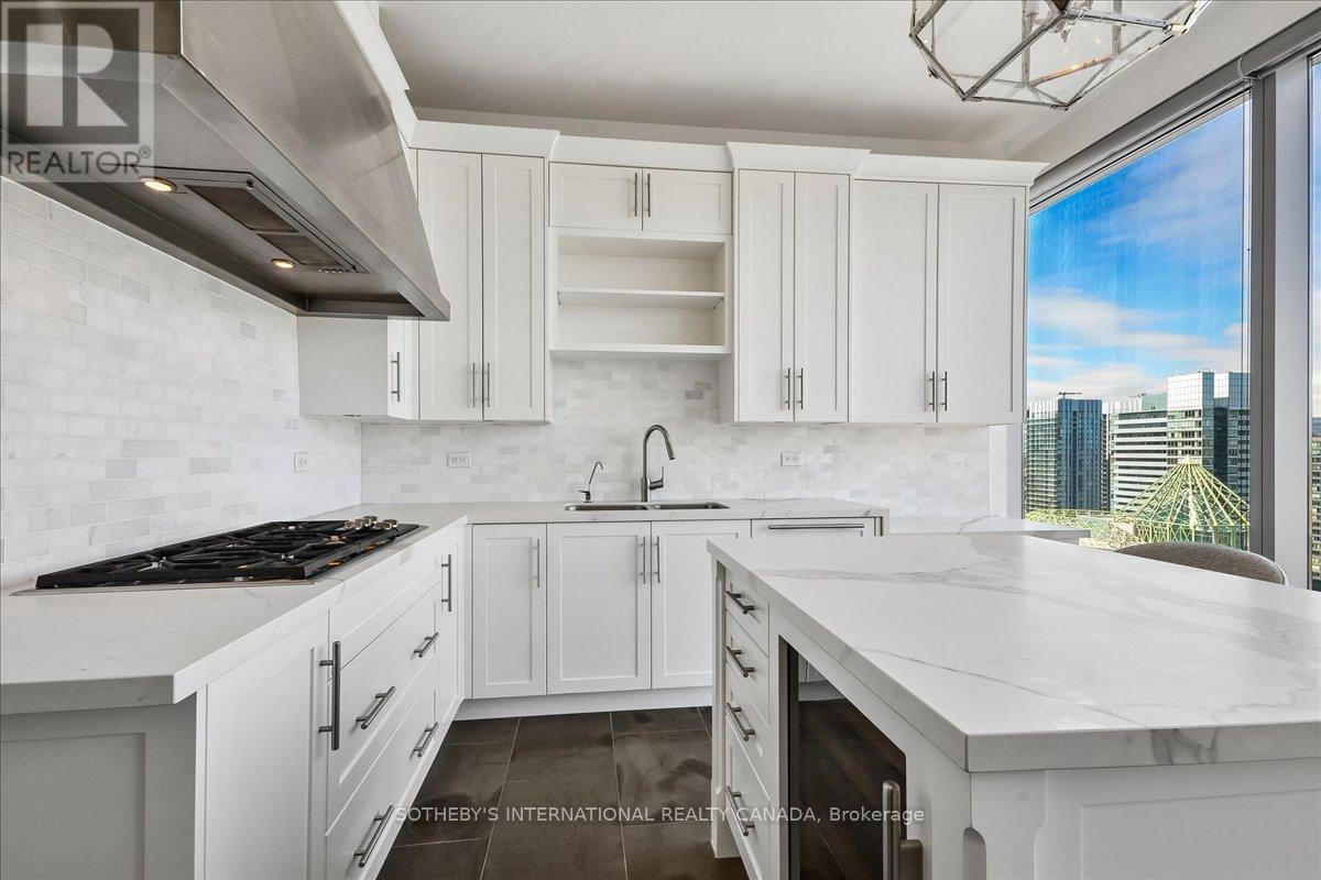 3703 - 183 WELLINGTON STREET W, Toronto (Waterfront Communities), Ontario, M5V0A1 — Photo 30