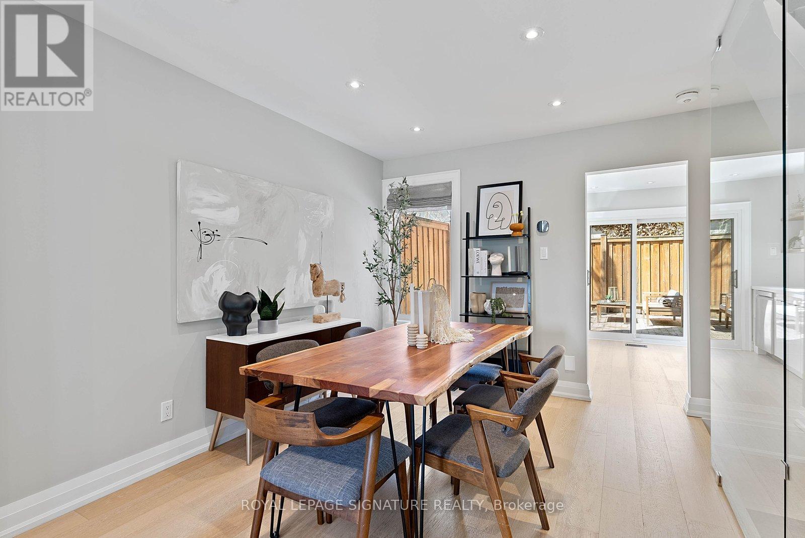 100 SUSSEX AVENUE, Toronto (University), Ontario, M5S1K3 — Photo 10