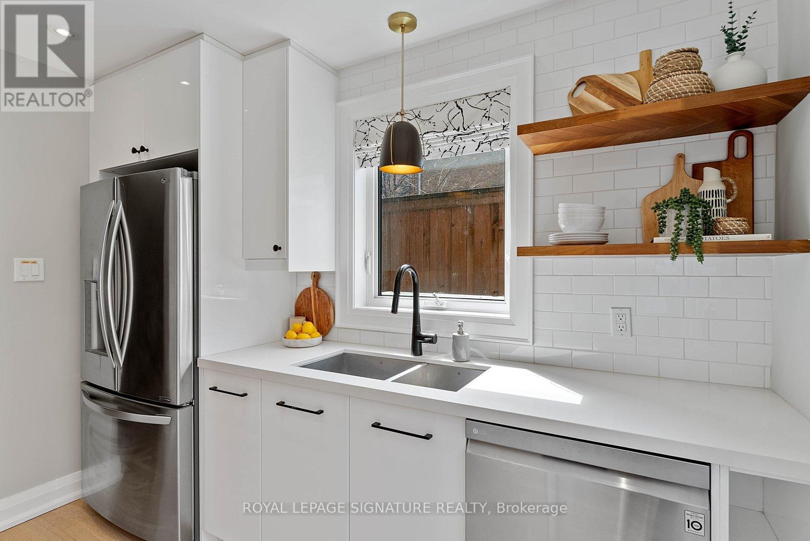 100 SUSSEX AVENUE, Toronto (University), Ontario, M5S1K3 — Photo 14