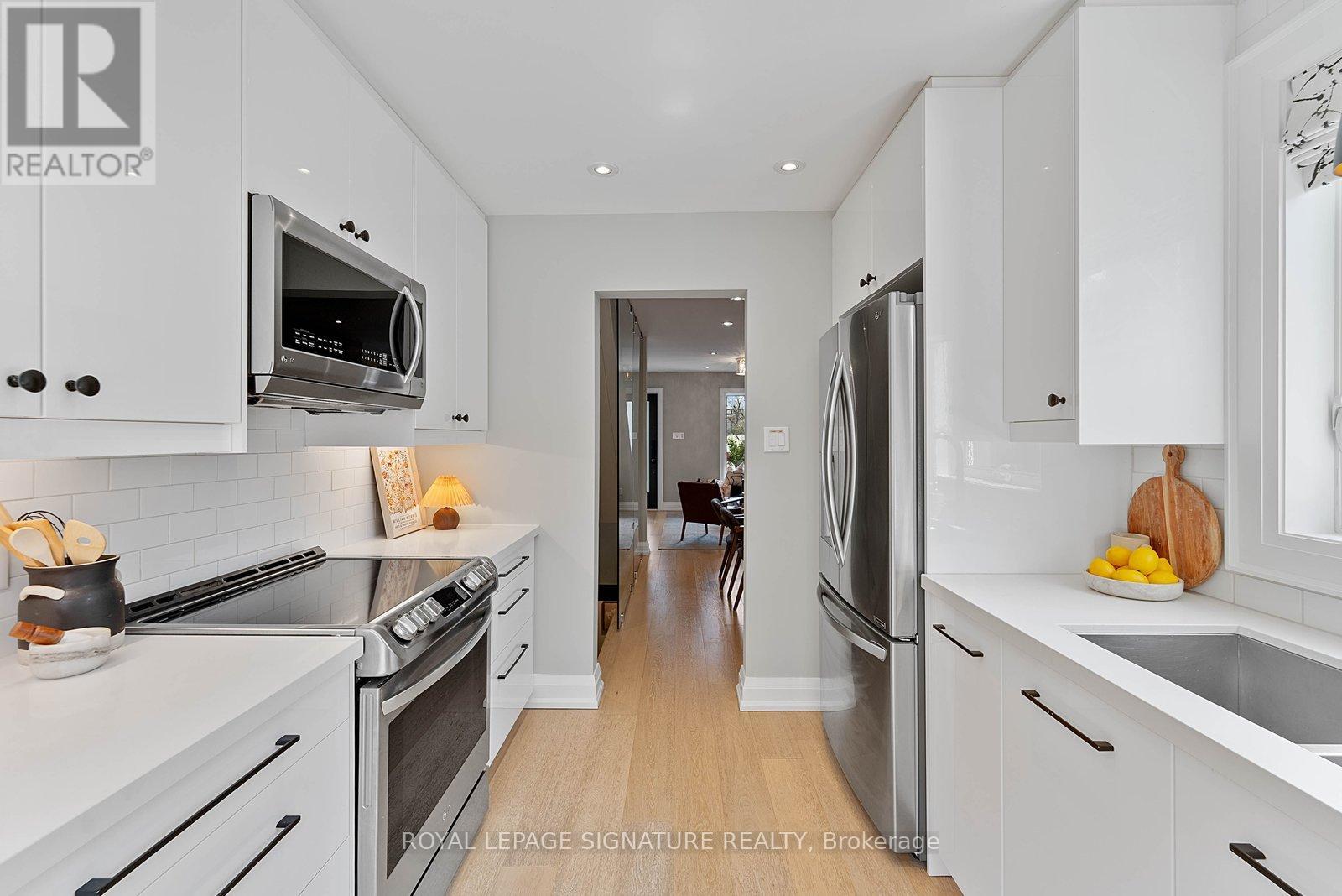 100 SUSSEX AVENUE, Toronto (University), Ontario, M5S1K3 — Photo 16