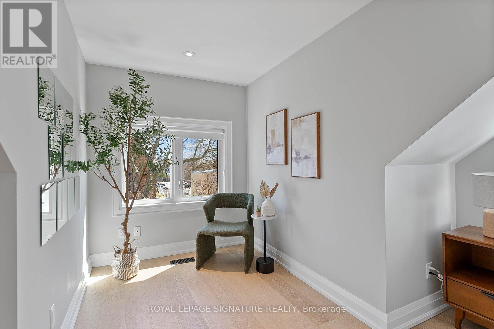 100 SUSSEX AVENUE, Toronto (University), Ontario, M5S1K3 — Photo 19