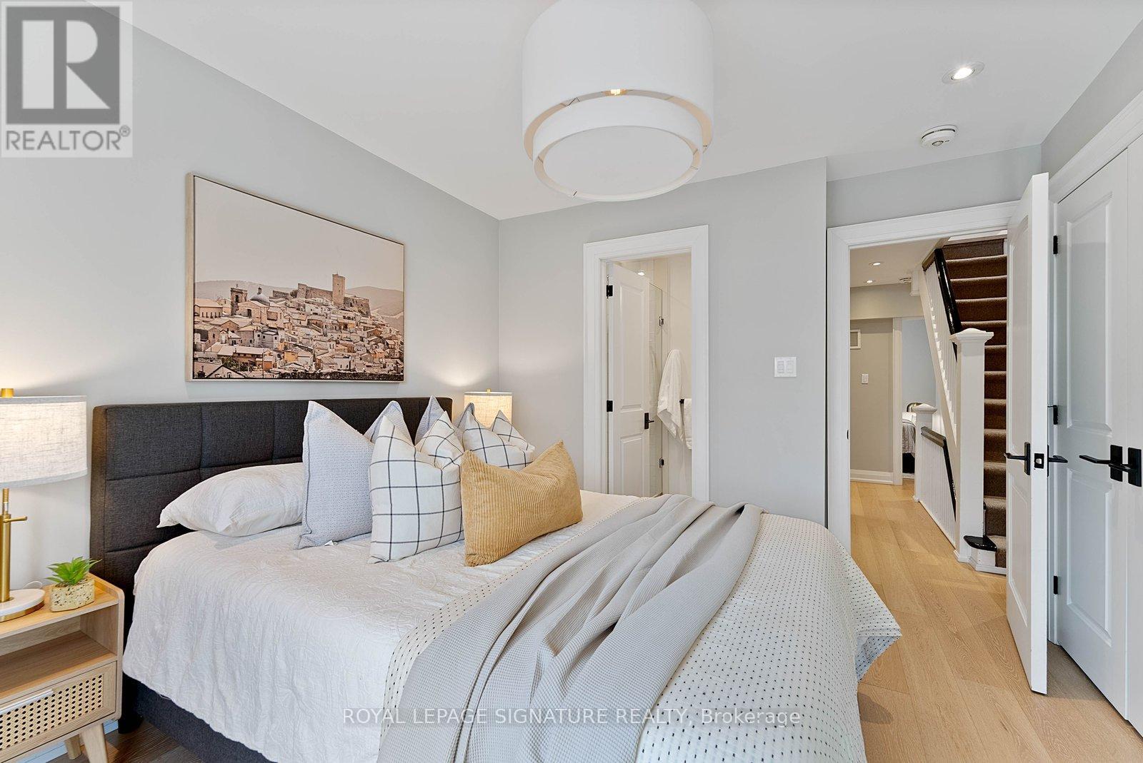 100 SUSSEX AVENUE, Toronto (University), Ontario, M5S1K3 — Photo 24