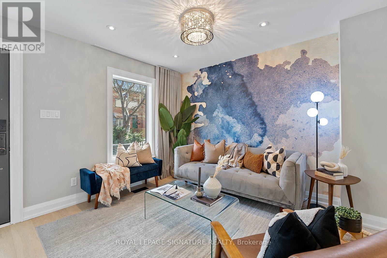 100 SUSSEX AVENUE, Toronto (University), Ontario, M5S1K3 — Photo 4