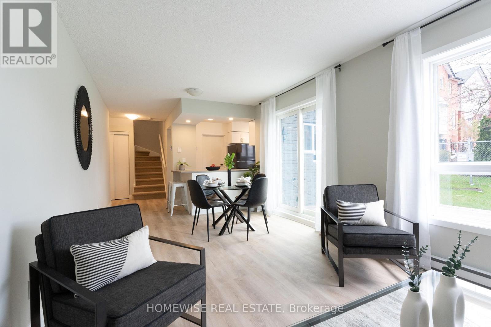 B16 - 240 ORMOND DRIVE, Oshawa (Samac), Ontario, L1G6T5 — Photo 3