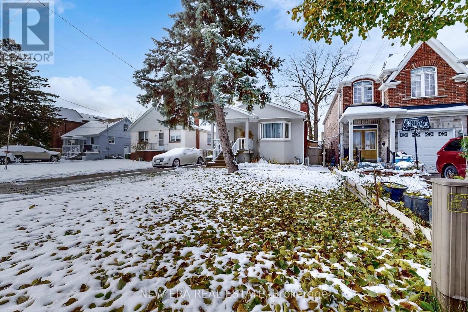 80 RENFIELD STREET, Toronto (Brookhaven-Amesbury), Ontario, M6M4V7 — Photo 2