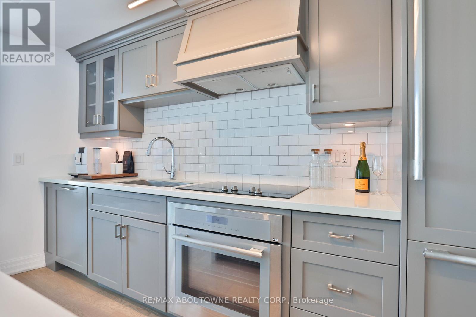 304 - 2060 LAKESHORE ROAD, Burlington (Brant), Ontario, L7R0G2 — Photo 15