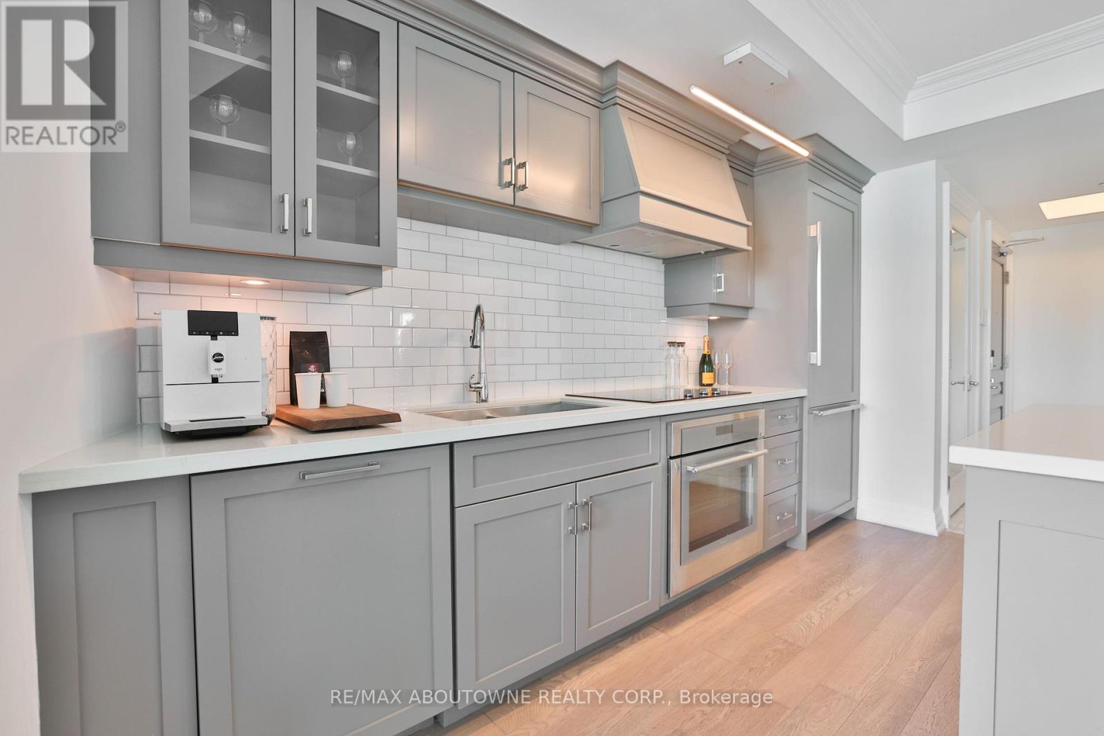 304 - 2060 LAKESHORE ROAD, Burlington (Brant), Ontario, L7R0G2 — Photo 16