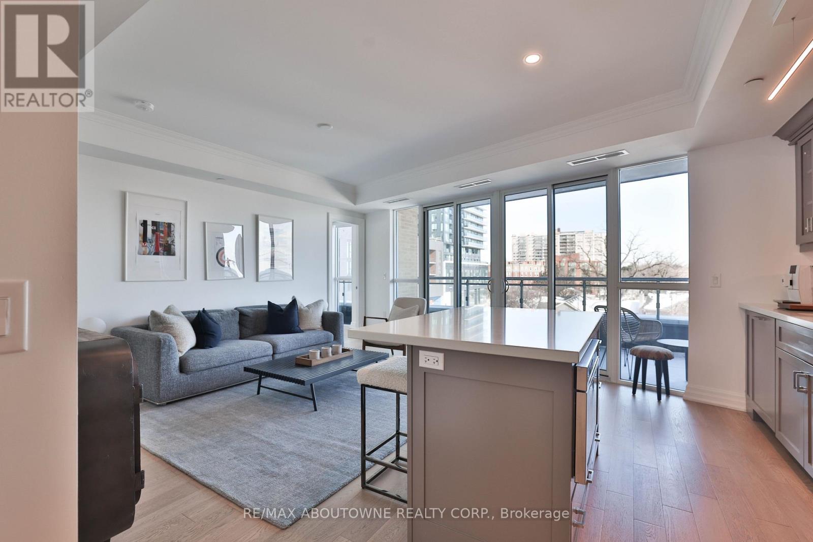 304 - 2060 LAKESHORE ROAD, Burlington (Brant), Ontario, L7R0G2 — Photo 7