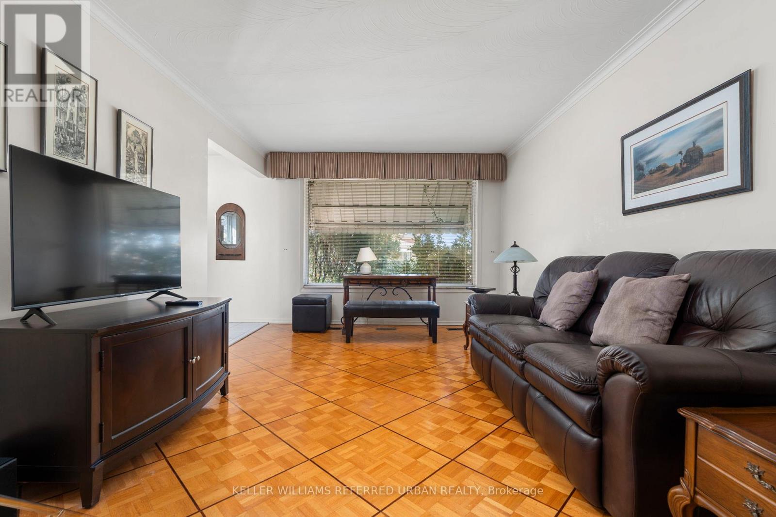 49 NAVENBY CRESCENT, Toronto (Humber Summit), Ontario, M9L1B3 — Photo 14