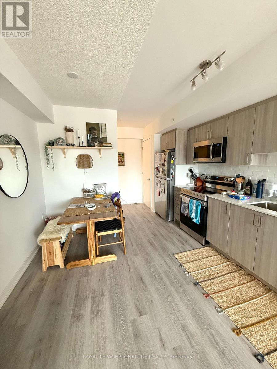 321 - 556 MARLEE AVENUE, Toronto (Yorkdale-Glen Park), Ontario, M6B0B1 — Photo 2