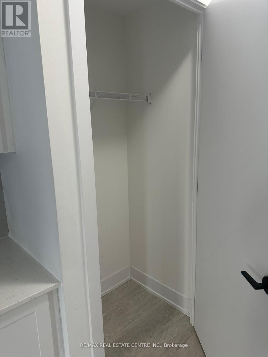 247 - 2450 OLD BRONTE ROAD, Oakville (WM Westmount), Ontario, L6M5P6 — Photo 4