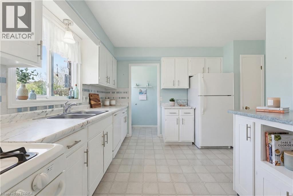 65 LYNDHURST Avenue, Pine Grove, Ontario, N3Y4J9 — Photo 11