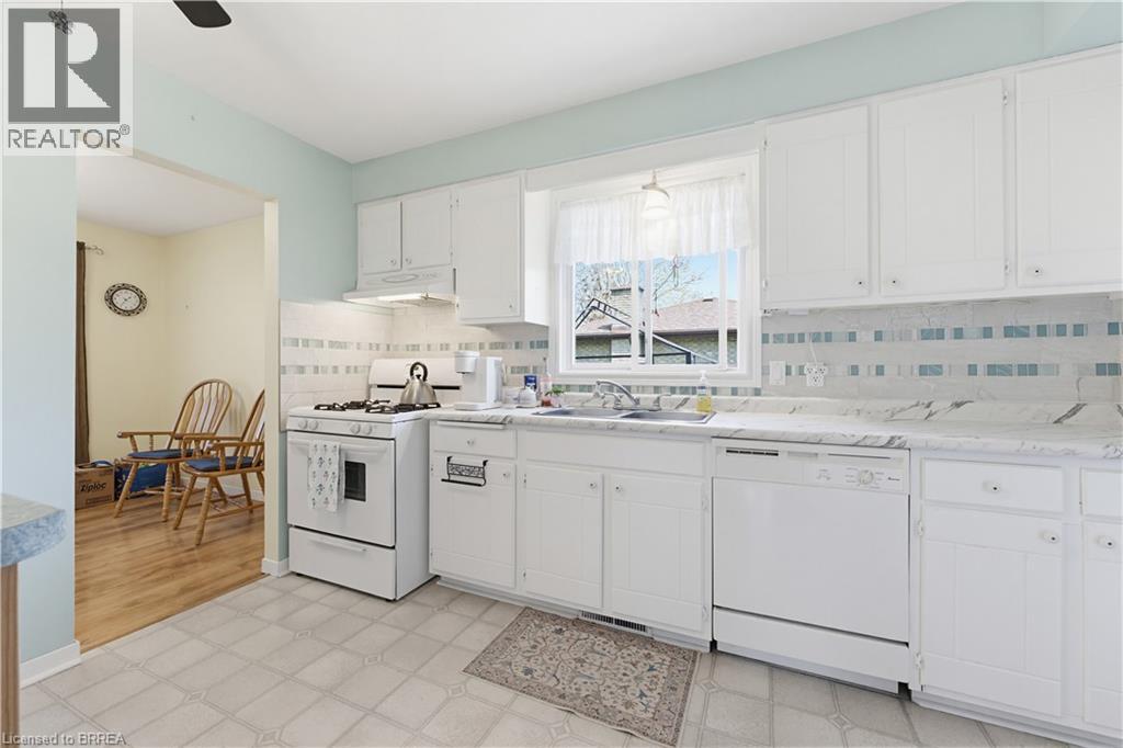 65 LYNDHURST Avenue, Pine Grove, Ontario, N3Y4J9 — Photo 12