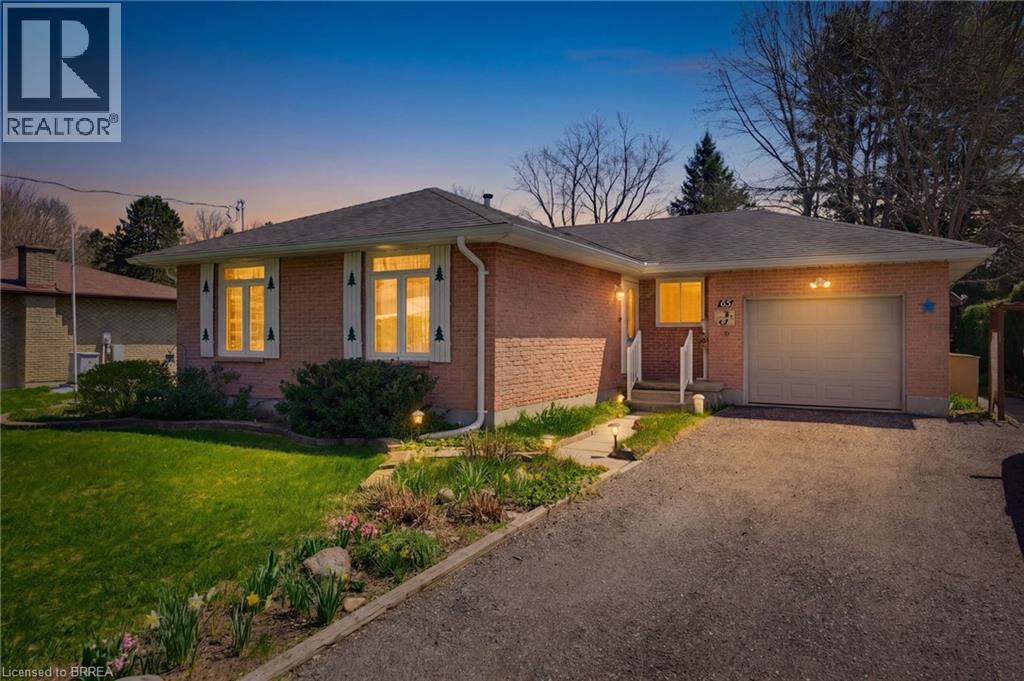 65 LYNDHURST Avenue, Pine Grove, Ontario, N3Y4J9 — Photo 4