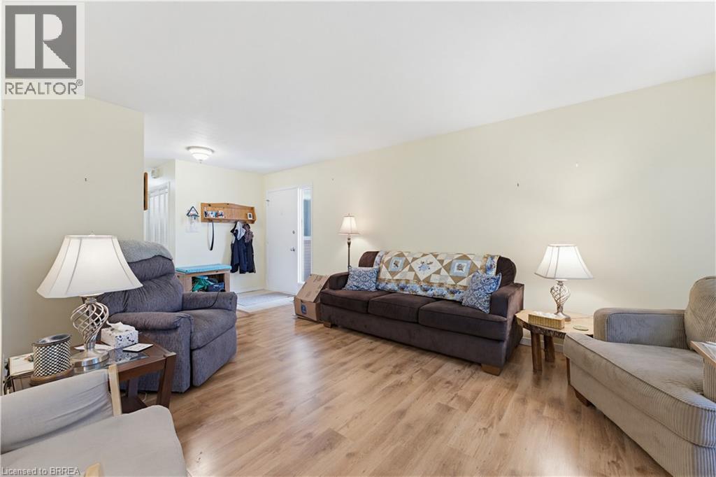 65 LYNDHURST Avenue, Pine Grove, Ontario, N3Y4J9 — Photo 8